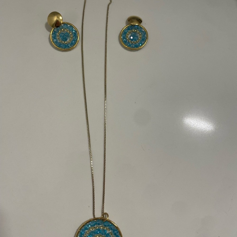 COLUMBIAN Elegant Gold and Blue Pendant Necklace Set